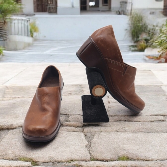 Eastland Constance Brown Leather Clogs sz 9 - Picture 1 of 10